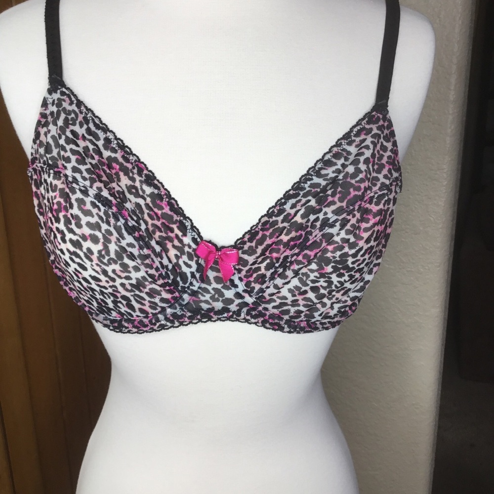 Betsey Johnson 34D Retro Flirt Balconette Underwire Black Pink Animal Print